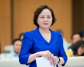 Cử tri kiến nghị không đưa giáo viên vào diện tinh giản biên chế, Bộ Nội vụ nói gì?