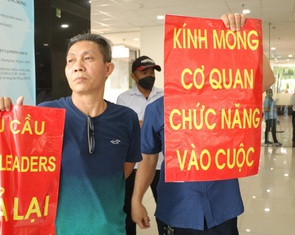 Khó như đòi lại học phí đã đóng dài hạn
