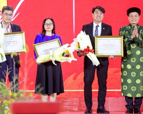 Ngày của phở 12-12 nhận bằng khen tôn vinh tinh hoa ẩm thực Việt