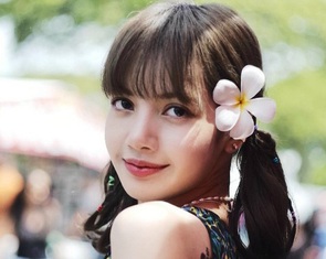 Lisa của BlackPink nói thấy hạnh phúc khi đến Việt Nam