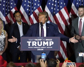 Ông Trump có được tranh cử tổng thống khi đang bị cáo buộc hình sự?