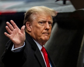 Ông Trump bị buộc bồi thường 83,3 triệu USD vì cưỡng hiếp và bôi nhọ nhà văn Carroll