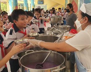 Tiền ăn bán trú phải đóng thuế, Sở Giáo dục và Đào tạo TP.HCM kiến nghị