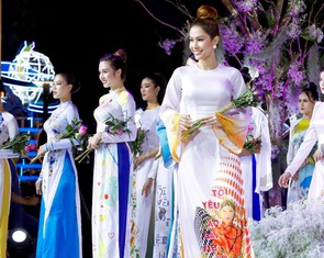 Thái Tuấn, áo dài Việt và những giấc mơ bay…