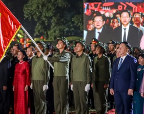 Ngày này 70 năm trước, người Hà Nội cả đêm không ngủ, khóc và vui