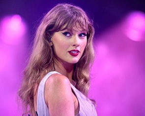 Taylor Swift được cảnh sát hộ tống 'đèn xanh', nội bộ Chính phủ Anh tranh cãi