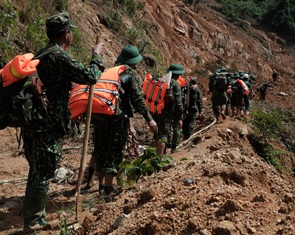 Phòng tránh thảm họa sạt lở đất: Cần đầu tư cảnh báo và trang bị kiến thức cho người dân