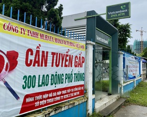 Cần 'đòn bẩy' kinh tế cho công nhân ở lại phố