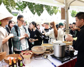 Tô phở dẫn lối, cơ hội theo sau