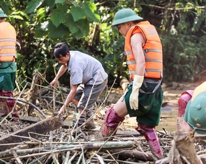 Tìm thấy thêm 2 thi thể nạn nhân mất tích trong vụ lũ quét Làng Nủ