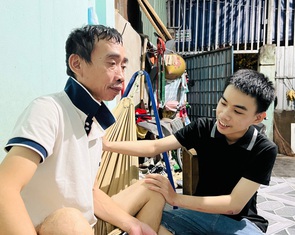 Không có điện thoại để lên mạng, Tài 'hiếu thảo' vẫn đậu Đại học Nông Lâm TP.HCM