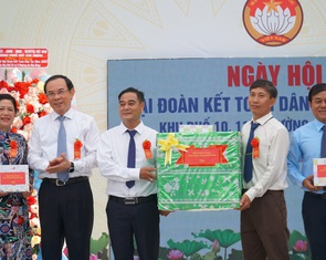 Bí thư Thành ủy TP.HCM: Xử lý các tồn đọng, tăng tốc bước vào kỷ nguyên mới