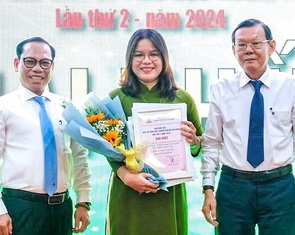 Báo Tuổi Trẻ đoạt giải nhất giải báo chí về giáo dục TP.HCM