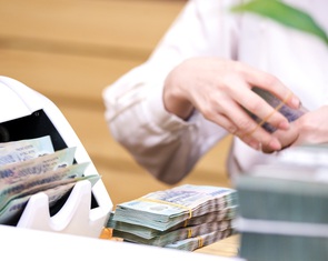 Nhiều công ty sắp thông báo thưởng Tết tháng 13, có nơi dự kiến cao gấp rưỡi