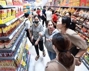 Hàng hóa Tết Ất Tỵ: Thị trường trầm lắng