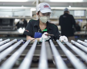 Ông lớn ngành chiếu sáng thế giới bắt tay doanh nghiệp Việt giảm phát thải carbon