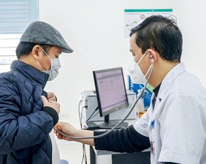 70% bệnh nhân ung thư phổi phát hiện muộn, ai có nguy cơ?