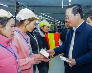 Thưởng Tết Ất Tỵ ở Nghệ An cao nhất 74 triệu đồng