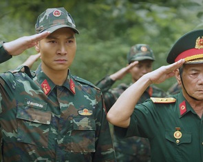 Xem Không thời gian, khán giả vừa thương bộ đội vừa muốn 'ship' bộ đội cho cô giáo ngay