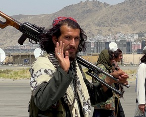 Pakistan không kích giết chết 46 người ở Afghanistan, gồm gia đình 18 người