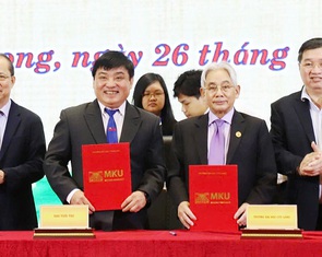 Báo Tuổi Trẻ ký kết hợp tác với Trường đại học Cửu Long