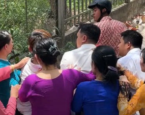 Dàn diễn viên tẻn tẻn, hài hài của Lê Tuấn Khang làm nên cả xóm điện ảnh bên cồn