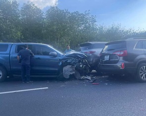 Tai nạn liên hoàn trên cao tốc Phan Thiết - Dầu Giây, kẹt xe hơn 5km