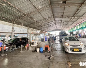 Thiết bị đăng kiểm xe ở TP.HCM phải... chở ra Hà Nội tìm nơi kiểm định