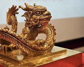 Có nên cấm kinh doanh mua bán bảo vật quốc gia?