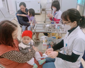 Nhiều trẻ mắc bệnh sởi, ho gà, Bộ Y tế khuyến cáo tiêm vắc xin phòng bệnh