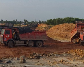 Thi công cao tốc cầm chừng vì mỏ vật liệu bị 'hét' giá?