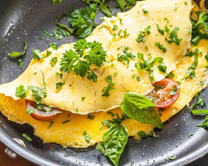 Cách làm các kiểu trứng omelet thơm ngon cho bữa sáng