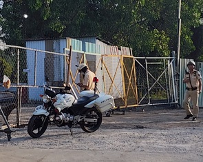 Sau phản ánh của Tuổi Trẻ, bãi 'xe dù, bến cóc' trên đường Võ Chí Công đóng cửa im lìm