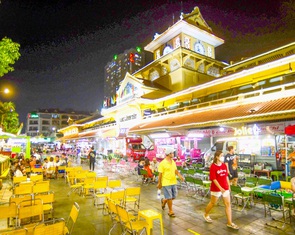 Chợ đêm TP.HCM: Mới mở đông đúc, về sau thưa dần