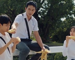 Ngày xưa có một chuyện tình: hoài cổ và thanh xuân rực rỡ đúng 'trend Nguyễn Nhật Ánh'