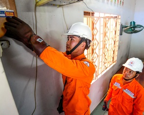 Nhu cầu điện tăng cao, Bộ Công Thương điều chỉnh kịch bản cung ứng điện