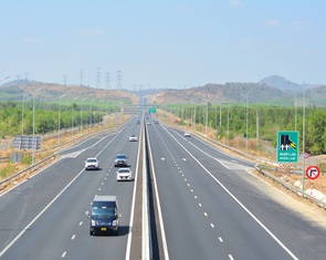 Vụ cắt điện nút giao cao tốc Phan Thiết - Dầu Giây: Chủ đầu tư nói gì?