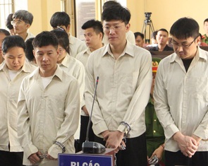 Nhóm người Trung Quốc cầm đầu đường dây cho vay lãi nặng hơn 20.000 tỉ đồng lãnh án