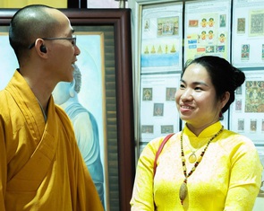 Ngắm bộ tem Phật in lụa duy nhất trên thế giới