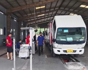 Nhiều trạm đăng kiểm ở TP.HCM đã thu phí không tiền mặt