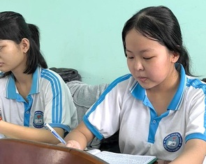 Học bổng Chắp cánh ước mơ: Chiến đấu với bệnh để thay đổi cuộc đời