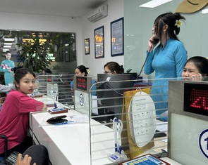 Giá vé máy bay: Hãng bay chơi chiêu với các khoản phụ thu 'lạ'