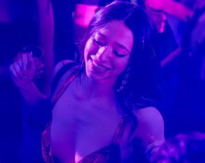 Phim 18+ tôn vinh ngành lao động tình dục giành Cành cọ vàng ở Cannes