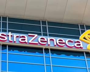 AstraZeneca thừa nhận vắc xin COVID-19 của hãng gây cục máu đông