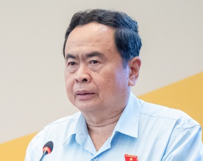 Ông Trần Thanh Mẫn: Thuốc lá điện tử pha trộn ma túy diễn biến phức tạp, học sinh hút nhiều