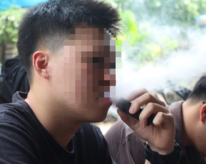 Cấm thuốc lá điện tử: Chần chừ đến bao giờ?