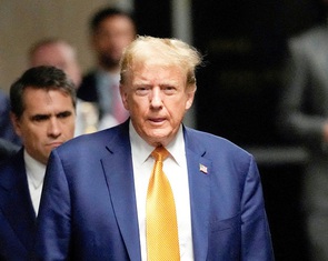 4 vụ án hình sự chống ông Trump đều có diễn biến mới
