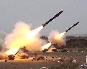 Tàu hàng trúng tên lửa của nhóm Houthi ở vịnh Aden