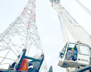 Thần tốc làm đường dây 500kV đưa điện ra Bắc - Kỳ 5: Những cột chọc trời kéo điện qua sông