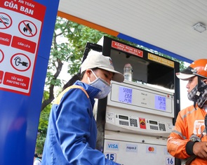 Loạt doanh nghiệp xăng dầu 'trả' giấy phép và có thể còn tăng, Bộ Công Thương nói gì?